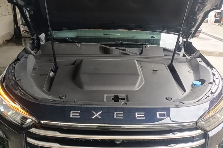 Used EXEED Lanyue C-DM 2025 180 Ultra-Long Range Ultra All-Wheel Drive 6-Seater Engine Bay