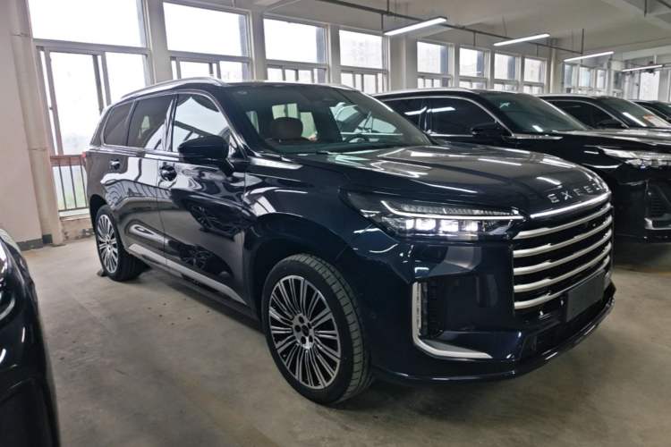 Used EXEED Lanyue C-DM 2025 180 Ultra-Long Range Ultra All-Wheel Drive 6-Seater Front Right 45 Deg