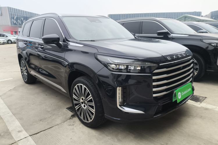 Used EXEED Lanyue C-DM 2025 180 Ultra-Long Range Ultra All-Wheel Drive 6-Seater Front Right 45 Deg