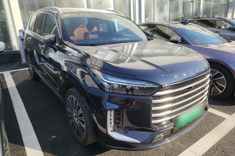 Used EXEED Lanyue C-DM 2025 180 Ultra-Long Range Ultra All-Wheel Drive 6-Seater Front Right 45 Deg