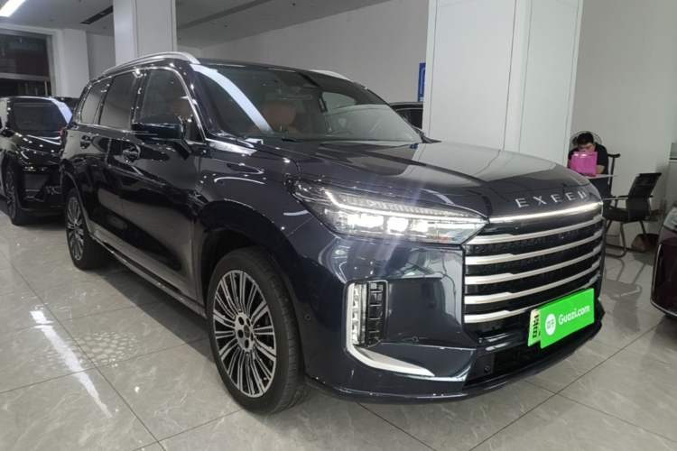 Used EXEED Lanyue C-DM 2025 180 Ultra-Long Range Ultra All-Wheel Drive 6-Seater Front Right 45 Deg