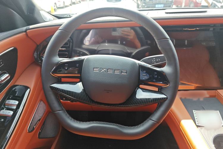 Used EXEED Lanyue C-DM 2025 180 Ultra-Long Range Ultra All-Wheel Drive 6-Seater Interior 2