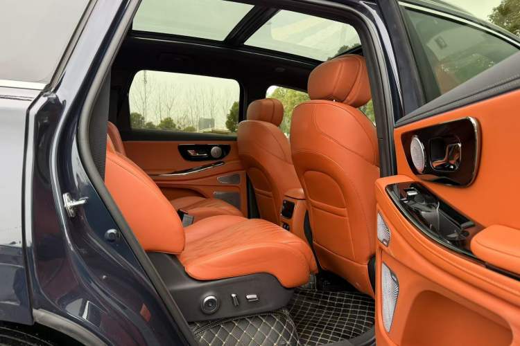 Used EXEED Lanyue C-DM 2025 180 Ultra-Long Range Ultra All-Wheel Drive 6-Seater Interior 5