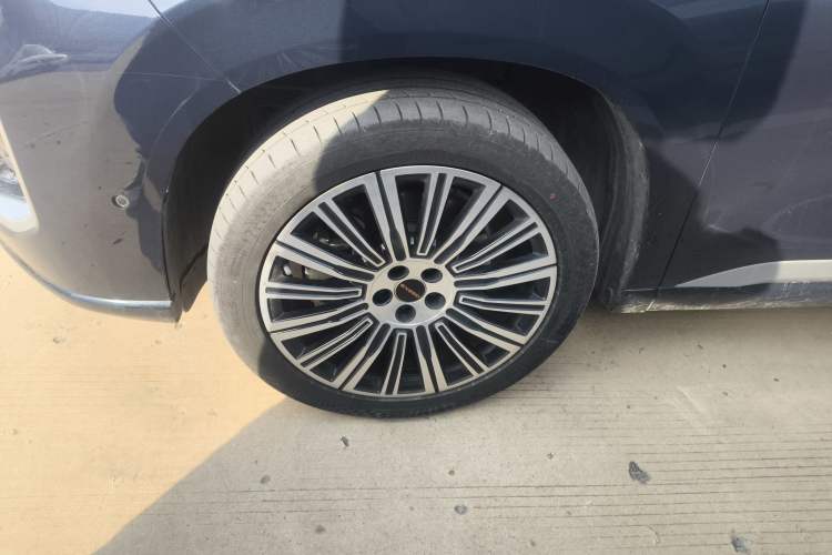 Used EXEED Lanyue C-DM 2025 180 Ultra-Long Range Ultra All-Wheel Drive 6-Seater Left Front Wheel Hub