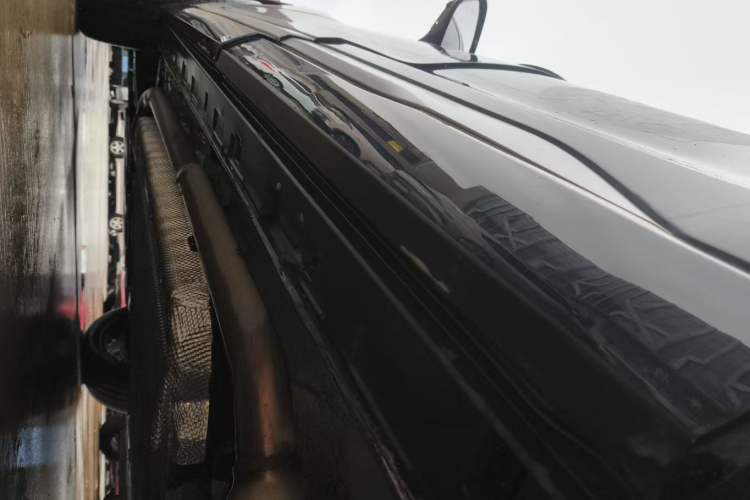 Used EXEED Lanyue C-DM 2025 180 Ultra-Long Range Ultra All-Wheel Drive 6-Seater Left Side Sill