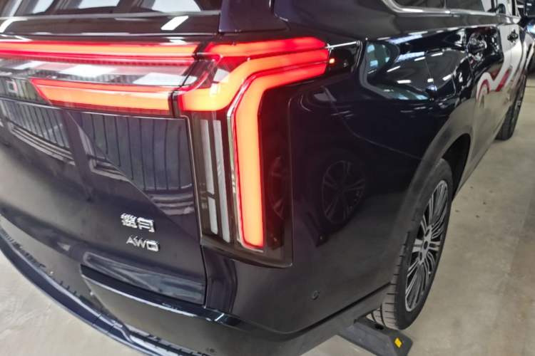 Used EXEED Lanyue C-DM 2025 180 Ultra-Long Range Ultra All-Wheel Drive 6-Seater Right Rear Taillight