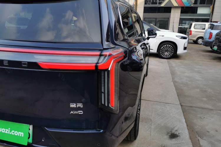 Used EXEED Lanyue C-DM 2025 180 Ultra-Long Range Ultra All-Wheel Drive 6-Seater Right Rear Taillight