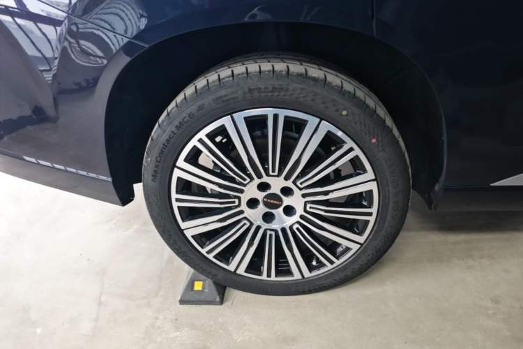 Used EXEED Lanyue C-DM 2025 180 Ultra-Long Range Ultra All-Wheel Drive 6-Seater Right Rear Wheel Hub