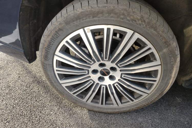 Used EXEED Lanyue C-DM 2025 180 Ultra-Long Range Ultra All-Wheel Drive 6-Seater Right Rear Wheel Hub