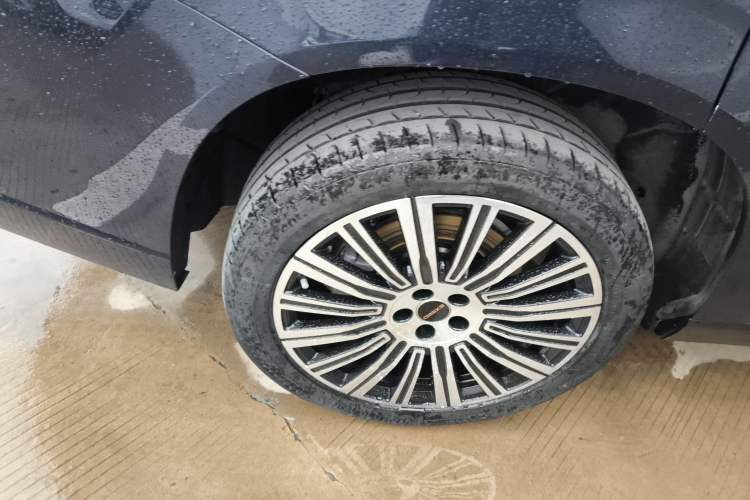 Used EXEED Lanyue C-DM 2025 180 Ultra-Long Range Ultra All-Wheel Drive 6-Seater Right Rear Wheel Hub
