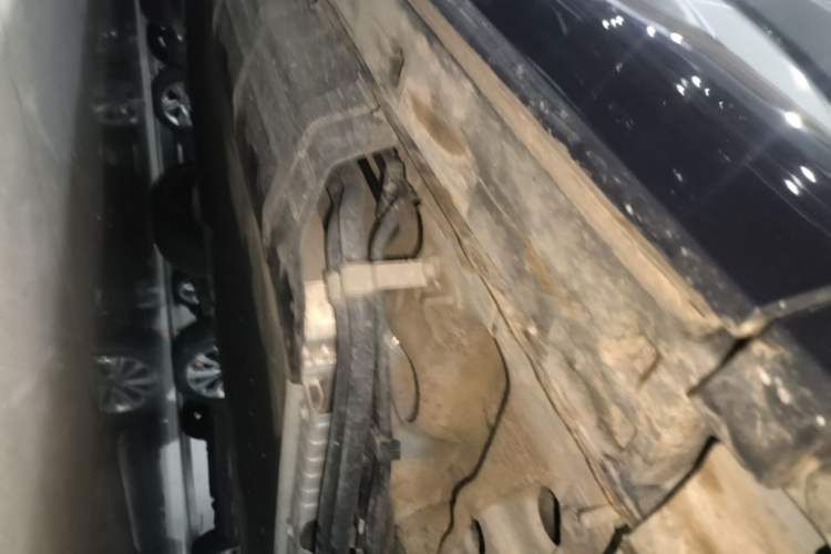 Used EXEED Lanyue C-DM 2025 180 Ultra-Long Range Ultra All-Wheel Drive 6-Seater Right Side Sill