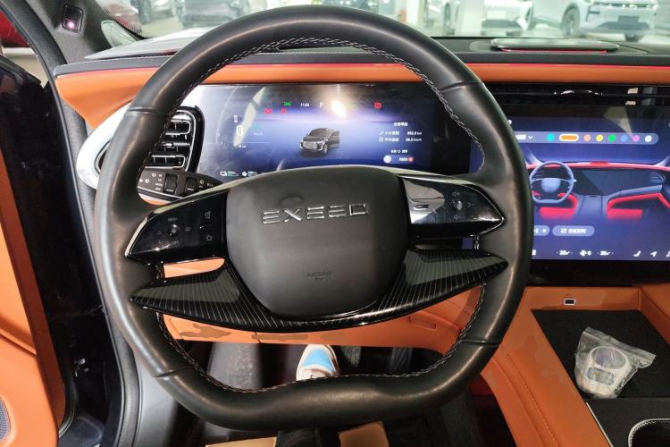 Used EXEED Lanyue C-DM 2025 180 Ultra-Long Range Ultra All-Wheel Drive 6-Seater Steering Wheel