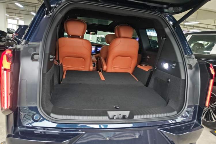 Used EXEED Lanyue C-DM 2025 180 Ultra-Long Range Ultra All-Wheel Drive 6-Seater Trunk
