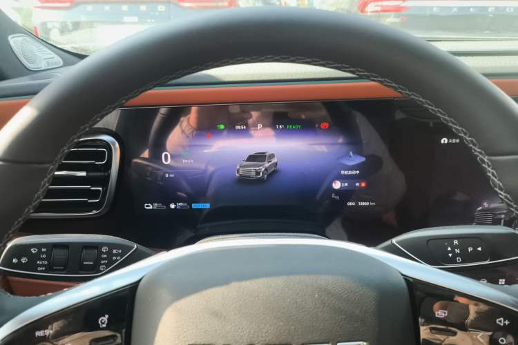 Used EXEED Lanyue C-DM 2025 180 Ultra-Long Range Max All-Wheel Drive 6-Seater Instrument Cluster