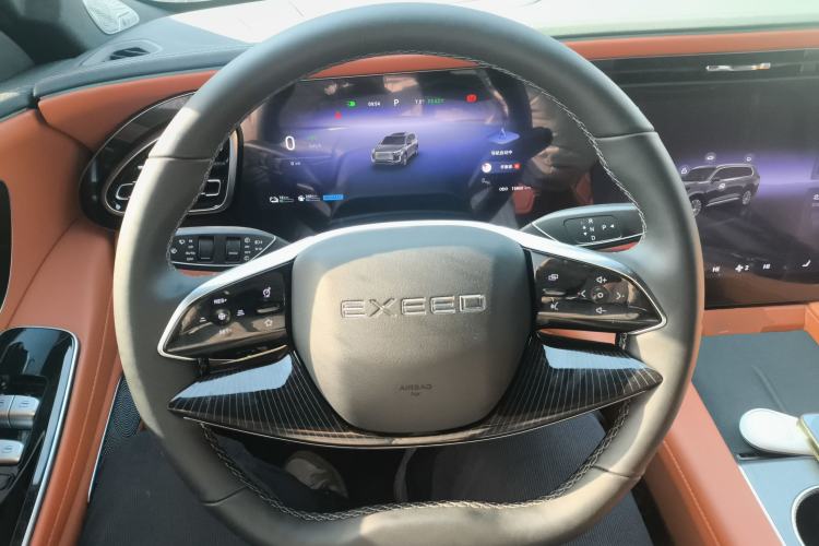 Used EXEED Lanyue C-DM 2025 180 Ultra-Long Range Max All-Wheel Drive 6-Seater Steering Wheel