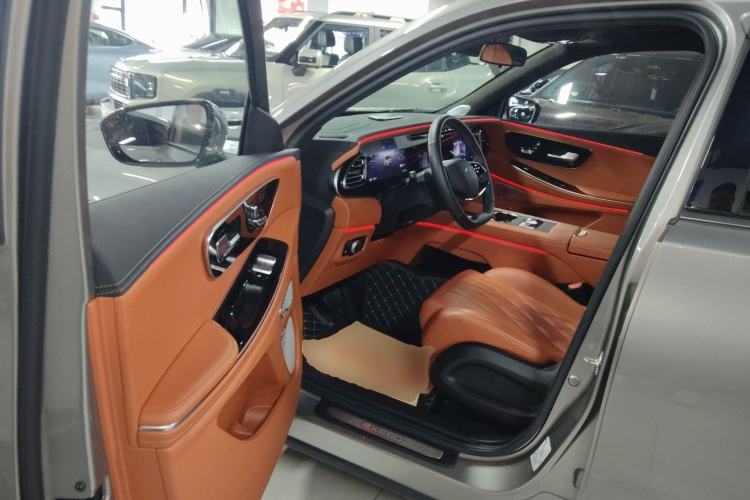 Used EXEED Lanyue C-DM 2025 180 Ultra-Long Range Max All-Wheel Drive 6-Seater Driver Seat