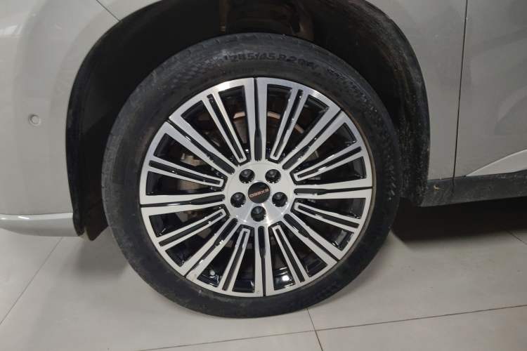 Used EXEED Lanyue C-DM 2025 180 Ultra-Long Range Max All-Wheel Drive 6-Seater Exterior 4