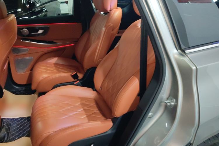 Used EXEED Lanyue C-DM 2025 180 Ultra-Long Range Max All-Wheel Drive 6-Seater Left Rear Seat