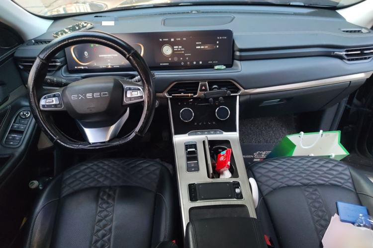 Used EXEED Lingyun 2021 290T Two-Wheel Drive Starry Edition Center Console