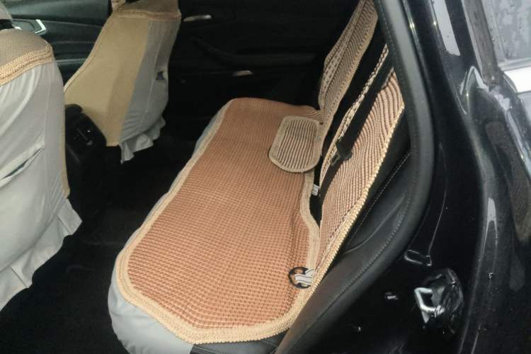 Used EXEED Lingyun 2020 1.6T Two-Wheel Drive Star Edition Left Rear Seat