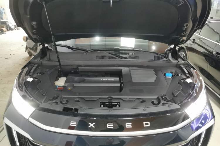 Used EXEED Lingyun 2025 300T Two-Wheel Drive Starry Edition Engine Bay