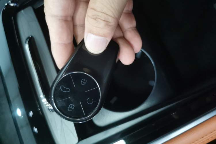 Used EXEED Lingyun 2025 300T Two-Wheel Drive Starry Edition Interior 1