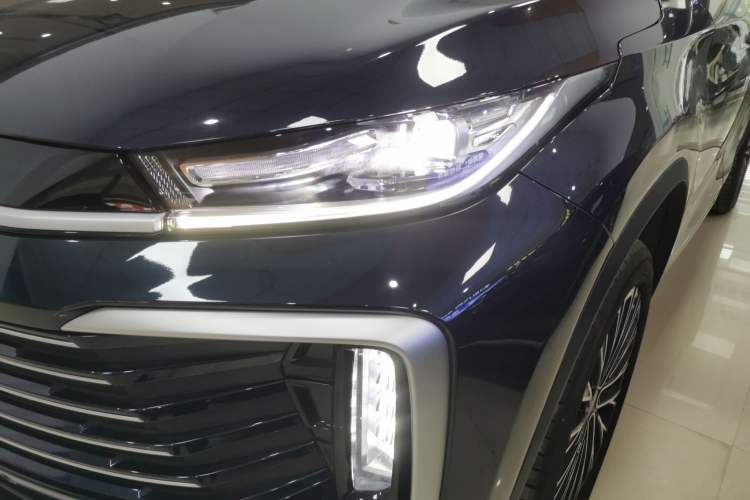 Used EXEED Lingyun 2025 300T Two-Wheel Drive Starry Edition Left Front Headlight