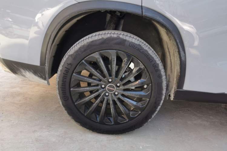 Used EXEED Lingyun 2023 300T Two-Wheel Drive Starry Edition Right Rear Wheel Hub
