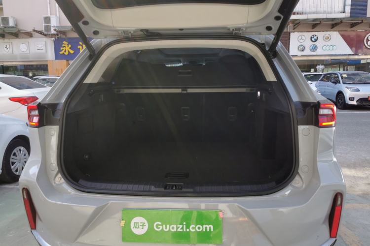 Used EXEED Lingyun 2023 300T Two-Wheel Drive Starry Edition Trunk