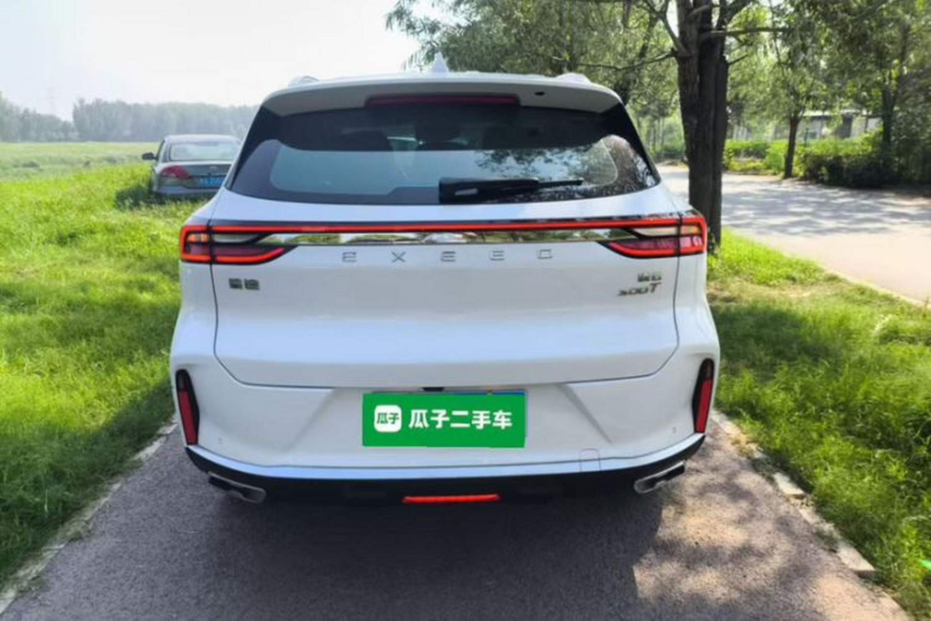 Used EXEED Lingyun 2024 300T Two-Wheel Drive Starlight Edition Exterior 3