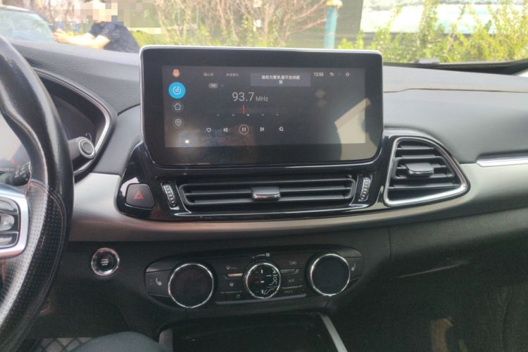 Used EXEED Lingyun 2019 1.6T Two-Wheel Drive Diamond Edition Audio And AC Panel