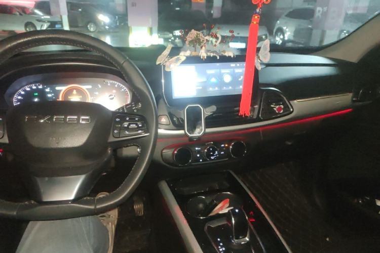 Used EXEED Lingyun 2019 1.6T Two-Wheel-Drive Platinum Edition Center Console