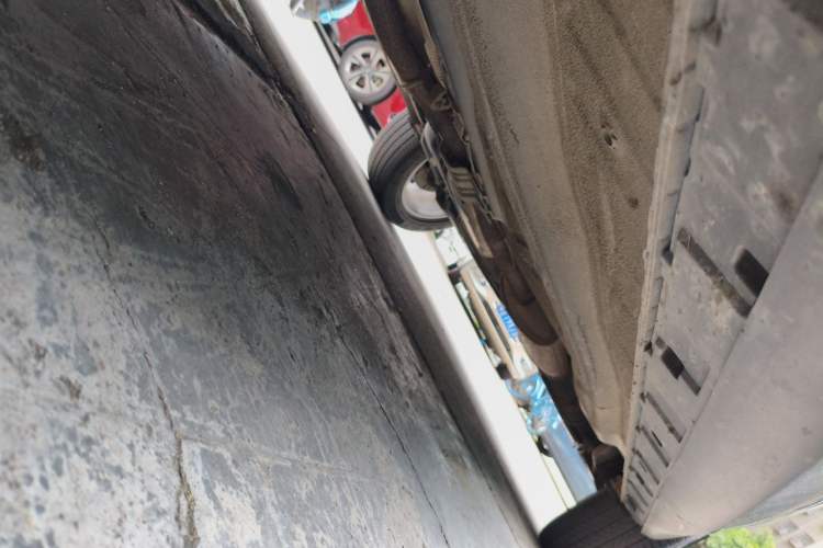 Used EXEED Lingyun 2019 1.6T Two-Wheel Drive Diamond Edition Chassis Front Left