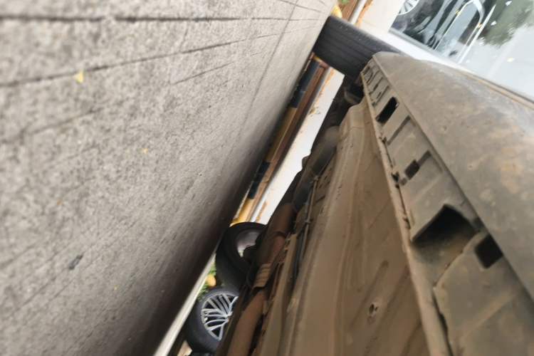 Used EXEED Lingyun 2019 1.6T Two-Wheel Drive Diamond Edition Chassis Front Right