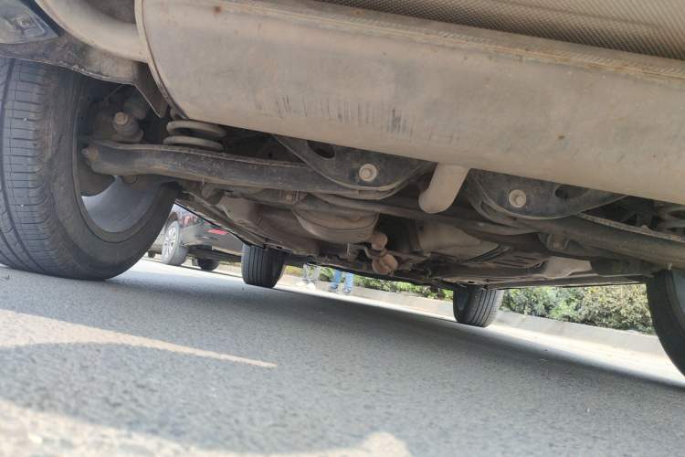 Used EXEED Lingyun 2019 1.6T Two-Wheel Drive Diamond Edition Chassis Rear