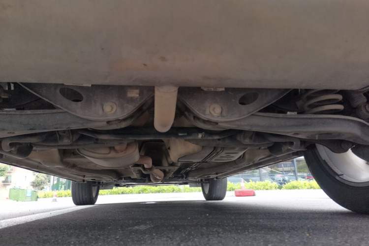 Used EXEED Lingyun 2019 1.6T Two-Wheel Drive Diamond Edition Chassis Rear