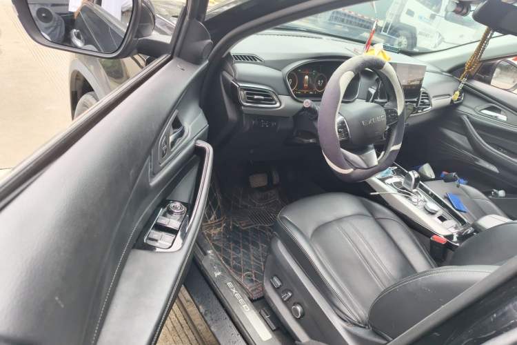Used EXEED Lingyun 2019 1.6T Two-Wheel Drive Diamond Edition Driver Seat