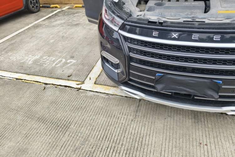 Used EXEED Lingyun 2019 1.6T Two-Wheel Drive Diamond Edition Engine Bay Right