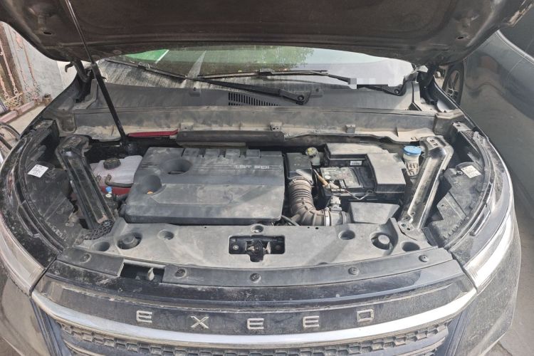 Used EXEED Lingyun 2019 1.6T Two-Wheel Drive Diamond Edition Engine Bay