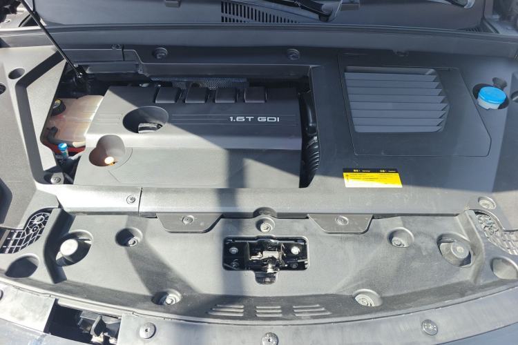 Used EXEED Lingyun 2019 1.6T Two-Wheel Drive Diamond Edition Engine Bay