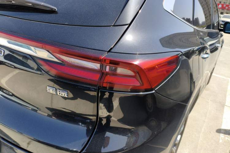 Used EXEED Lingyun 2019 1.6T Two-Wheel Drive Star曜 Edition Exterior 3