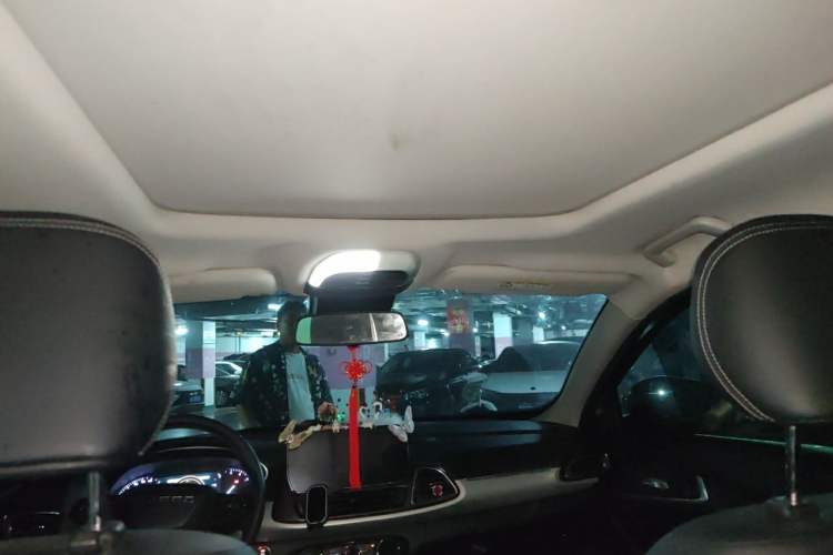 Used EXEED Lingyun 2019 1.6T Two-Wheel-Drive Platinum Edition Headliner