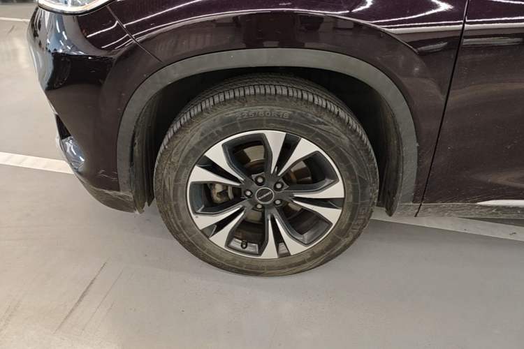 Used EXEED Lingyun 2019 1.6T Two-Wheel-Drive Platinum Edition Left Front Wheel Hub