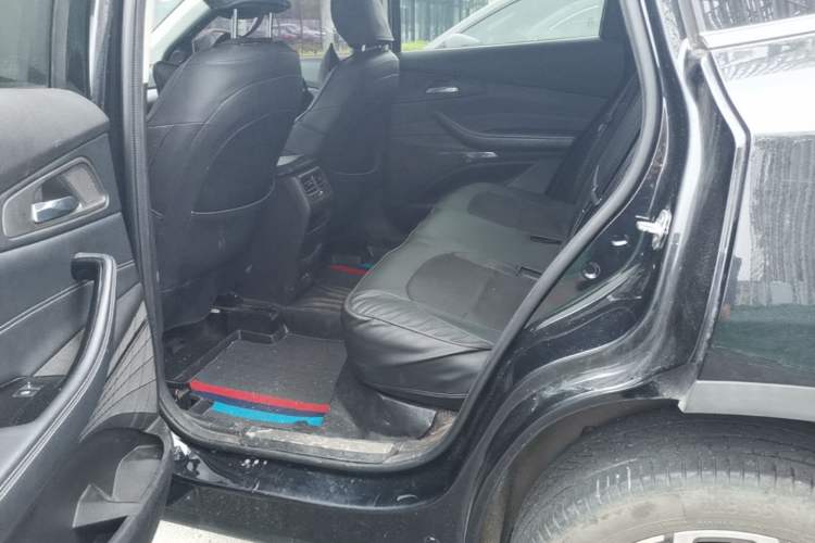 Used EXEED Lingyun 2019 1.6T Two-Wheel Drive Diamond Edition Left Rear Seat