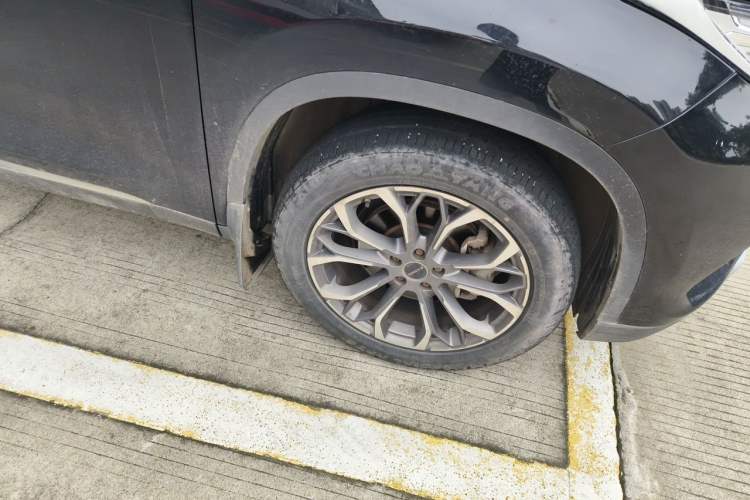 Used EXEED Lingyun 2019 1.6T Two-Wheel Drive Diamond Edition Right Front Wheel Hub