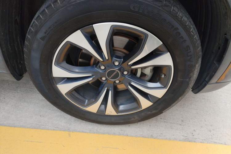 Used EXEED Lingyun 2019 1.6T Two-Wheel-Drive Platinum Edition Right Front Wheel Hub