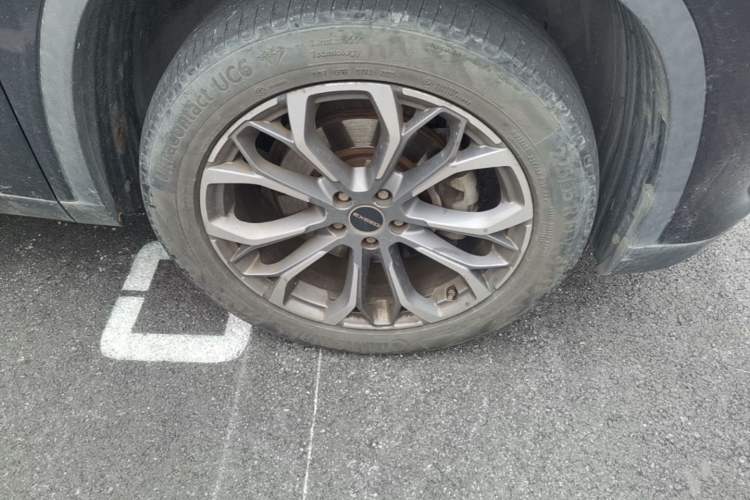 Used EXEED Lingyun 2019 1.6T Two-Wheel Drive Diamond Edition Right Front Wheel Hub