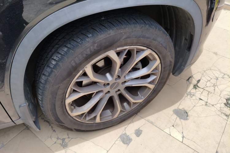 Used EXEED Lingyun 2019 1.6T Two-Wheel Drive Diamond Edition Right Front Wheel Hub