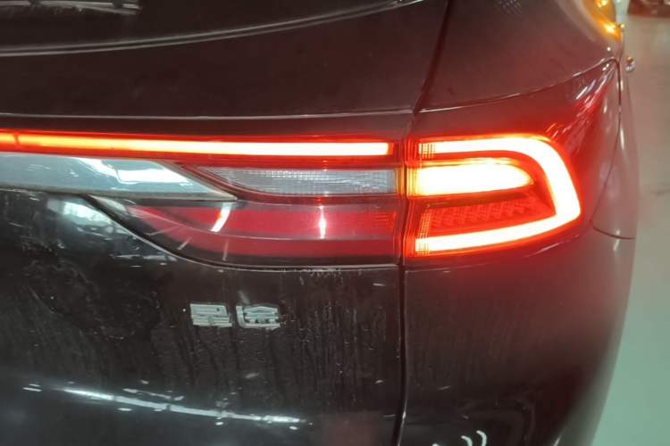 Used EXEED Lingyun 2019 1.6T Two-Wheel Drive Diamond Edition Right Rear Taillight