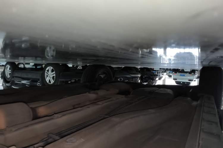 Used EXEED Lingyun 2019 1.6T Two-Wheel Drive Diamond Edition Right Side Sill